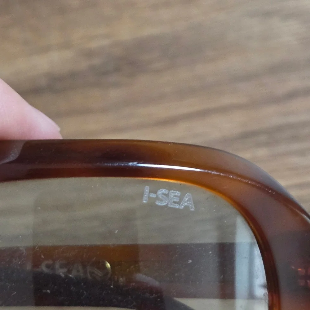 I-SEA Aspen Sunglasses Oversized Aviator Tortoise Shell Flat Top Clear Lens